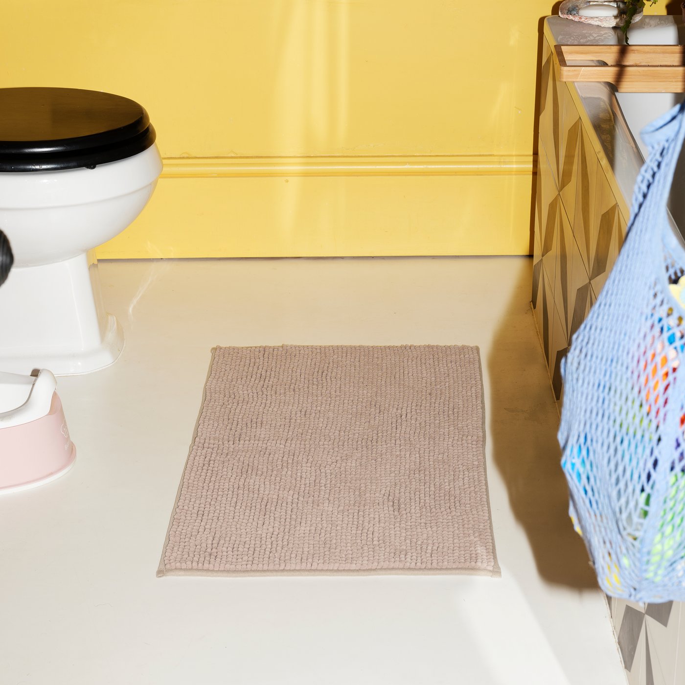 Bathroom essentials for a tidy & well-organized home - IKEA