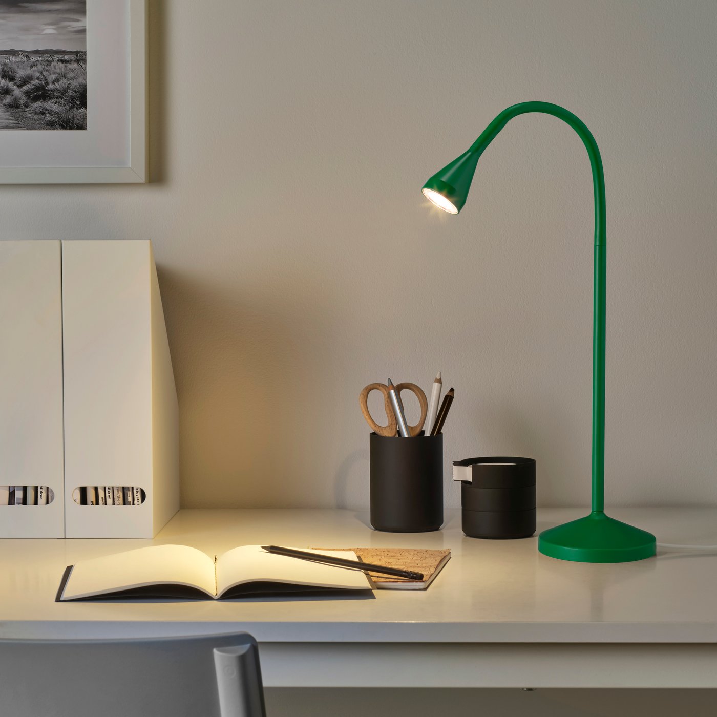 Ikea Nävlinge Led Desk Lamp, Green, Luminous Flux: 220 Lumen