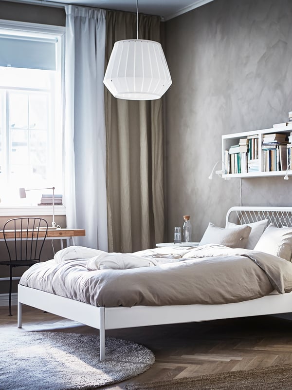 A natural colour LINBLOMMA quilt cover and pillowcase in the bedroom