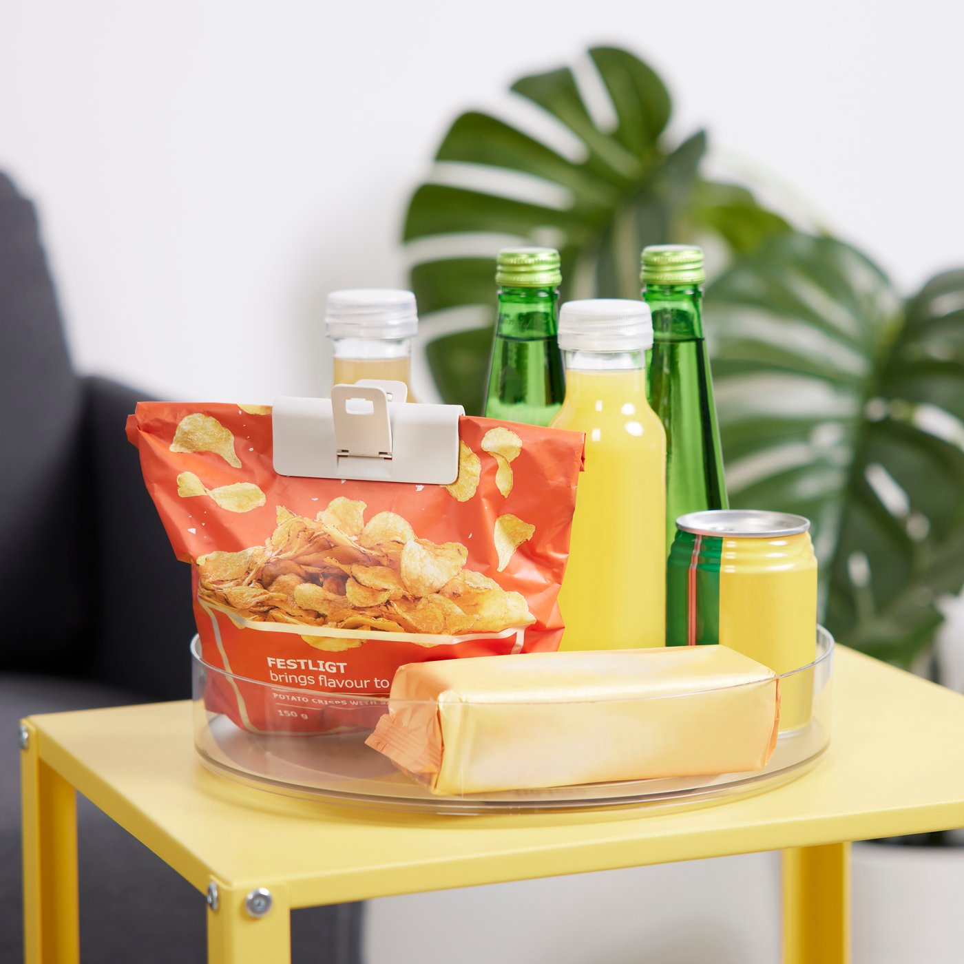 A KLIPPKAKTUS storage turntable