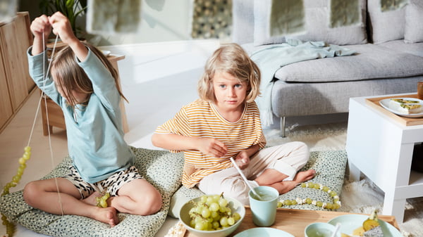 A green VÅRMÄTARE fabric