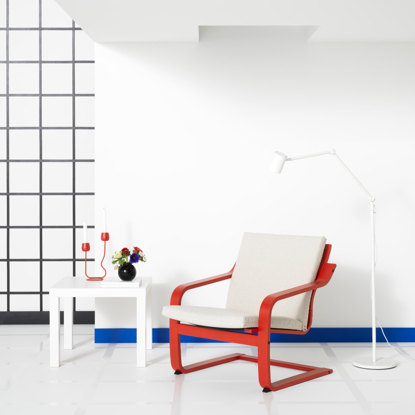 IKEA POÄNG fåtölj med låg rygg, röd/katorp naturfärgad/beige, rödlaserad