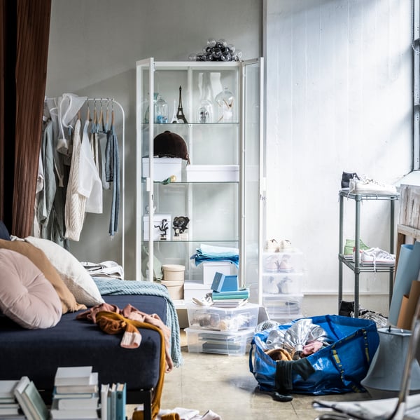 A white MULIG clothes rack