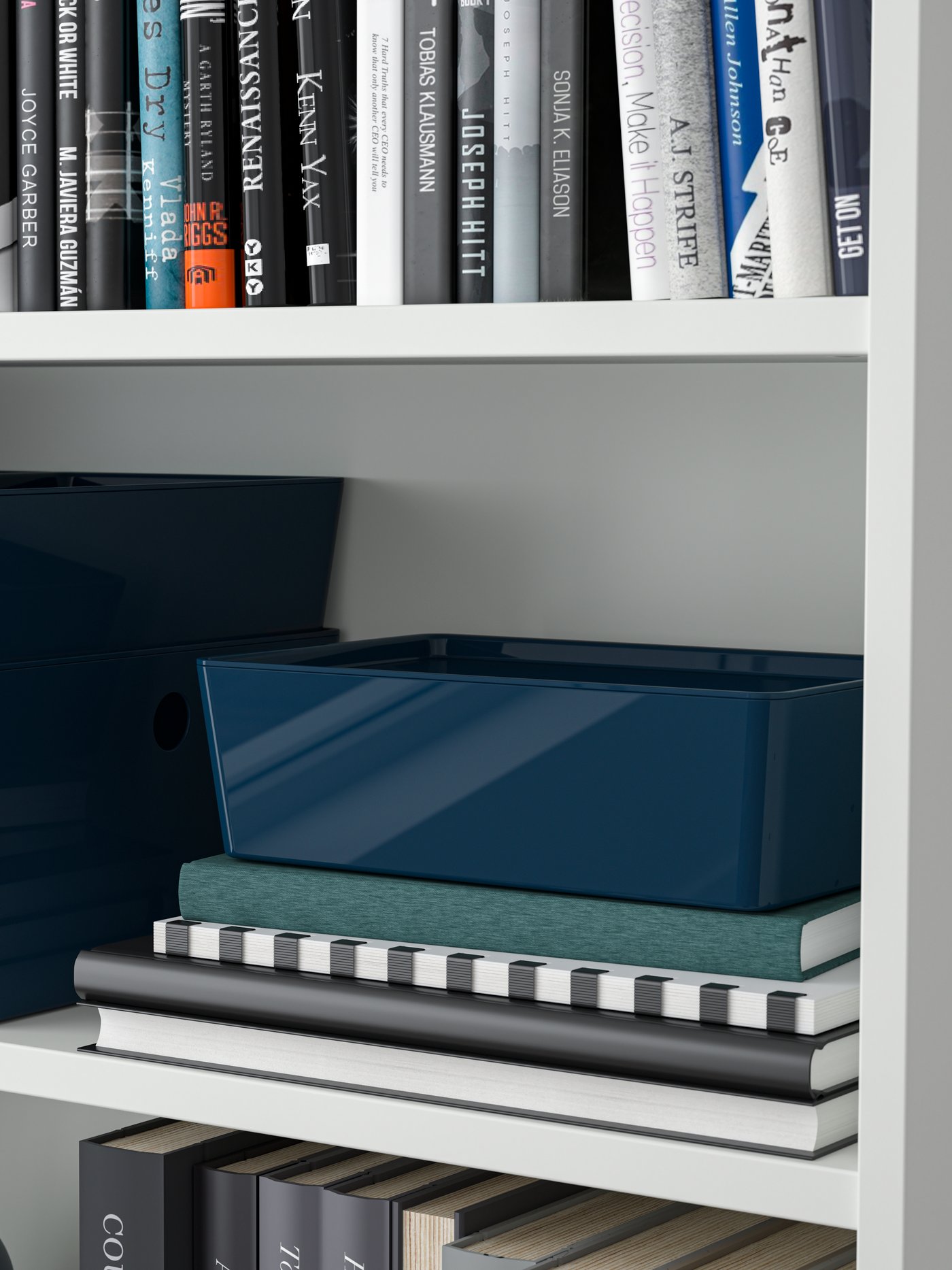 A black-blue KUGGIS box with lid