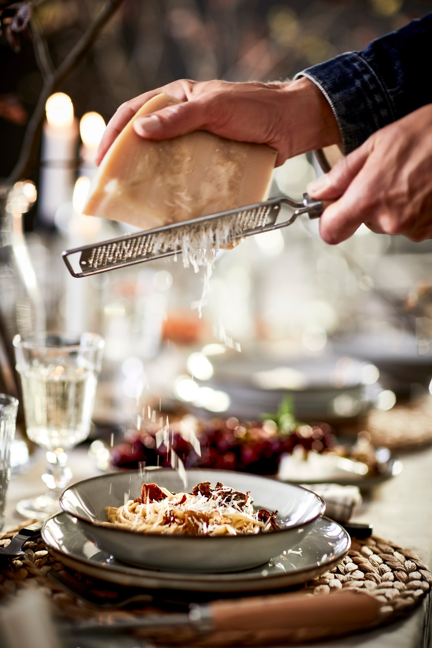 A stainless steel/beech VARDAGEN zester with handle in the dining room
