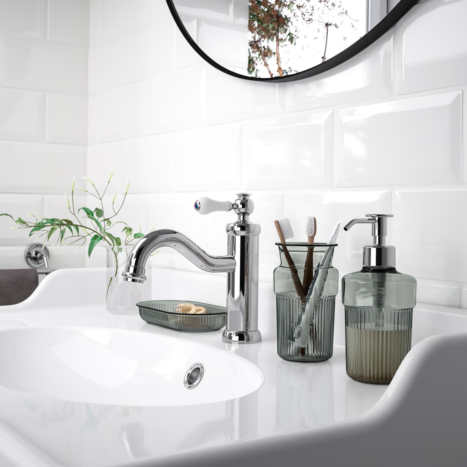 A grey BROFJÄRDEN 3-piece bathroom set