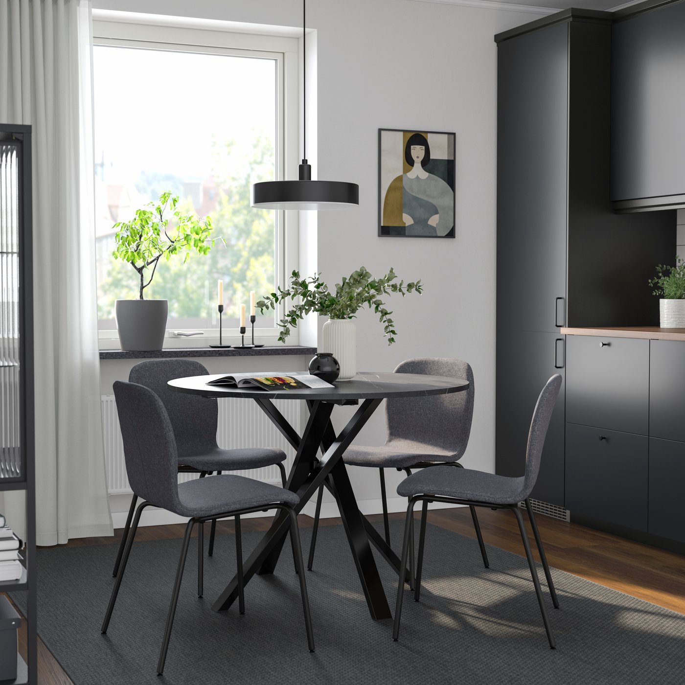 IKEA MARIEDAMM / KARLPETTER bord och 4 stolar, svart marmormönstrad/gunnared mellangrå svart, 105 cm