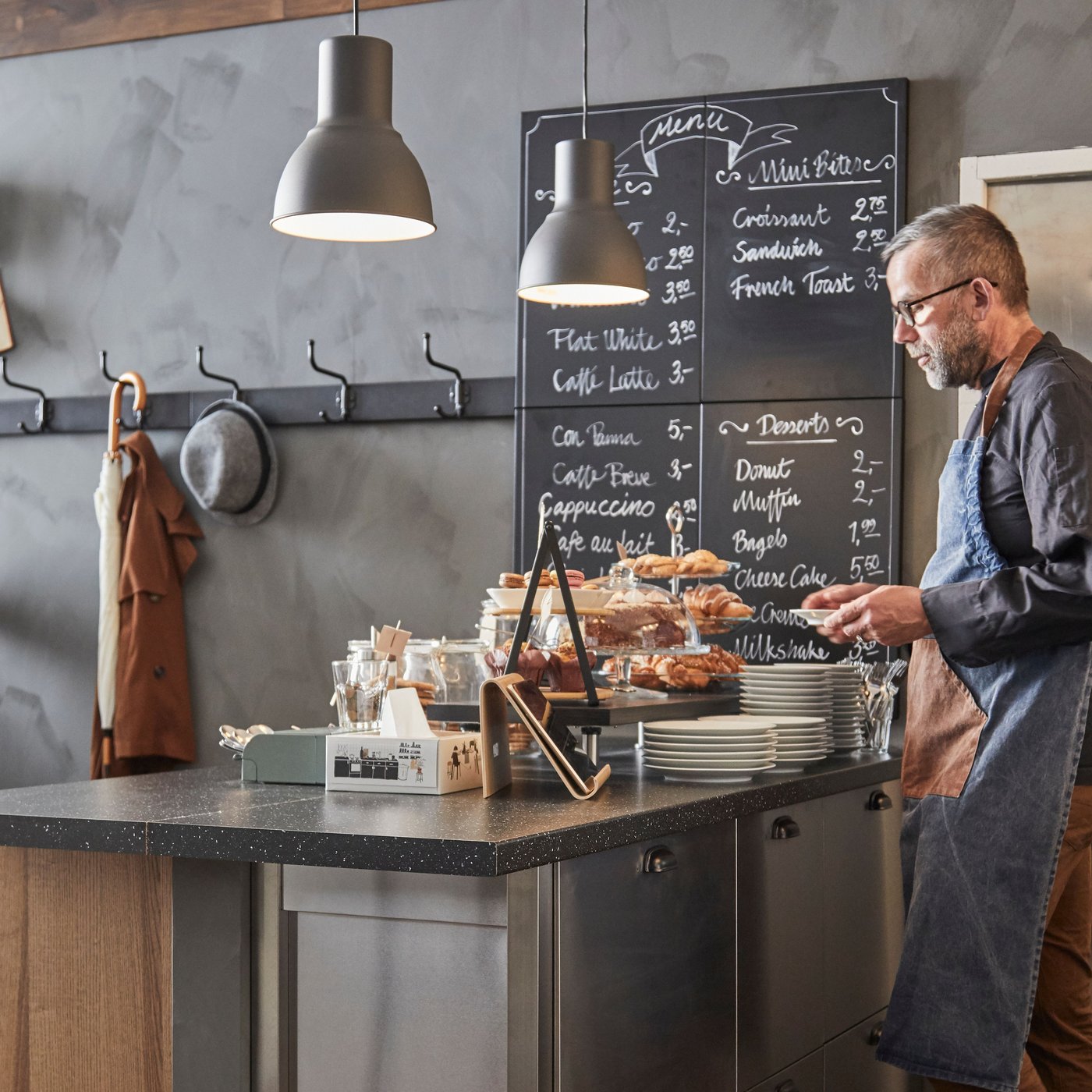 A bamboo veneer VIVALLA tablet stand in the kitchen