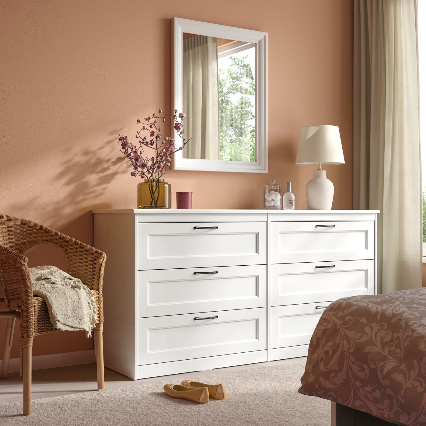 A white SONGESAND chest of 6 drawers