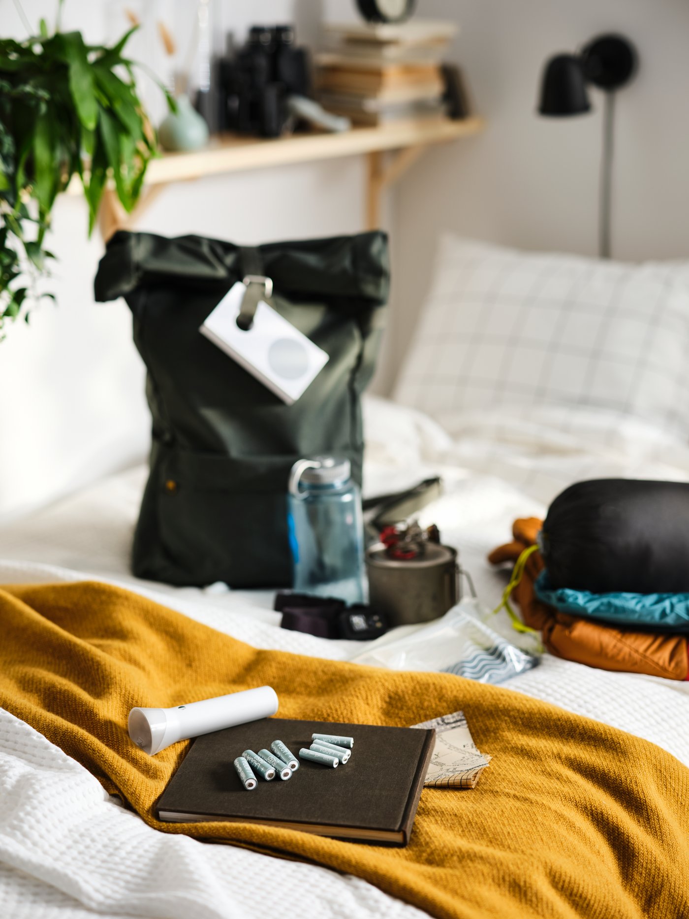 A HR06 AA 1.2V  LADDA rechargeable battery