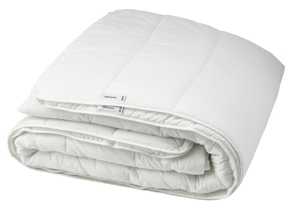 A SMÅSPORRE all seasons duvet