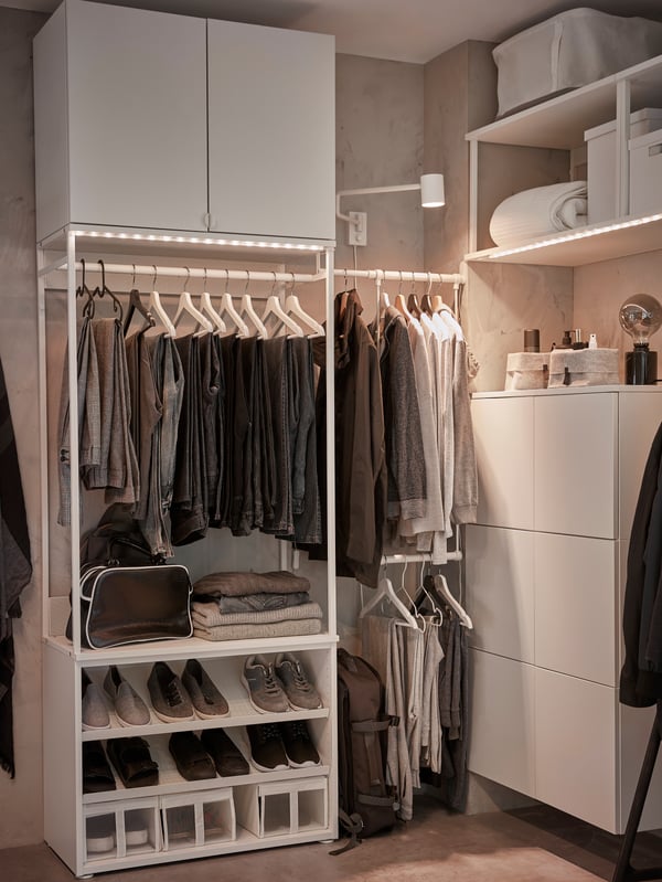 Ein Schrank für Dachschrägen und Treppen