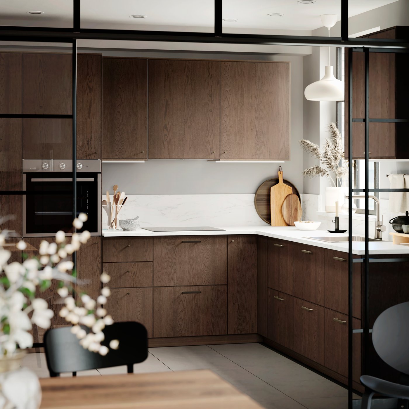 A wood effect brown EDSERUM door