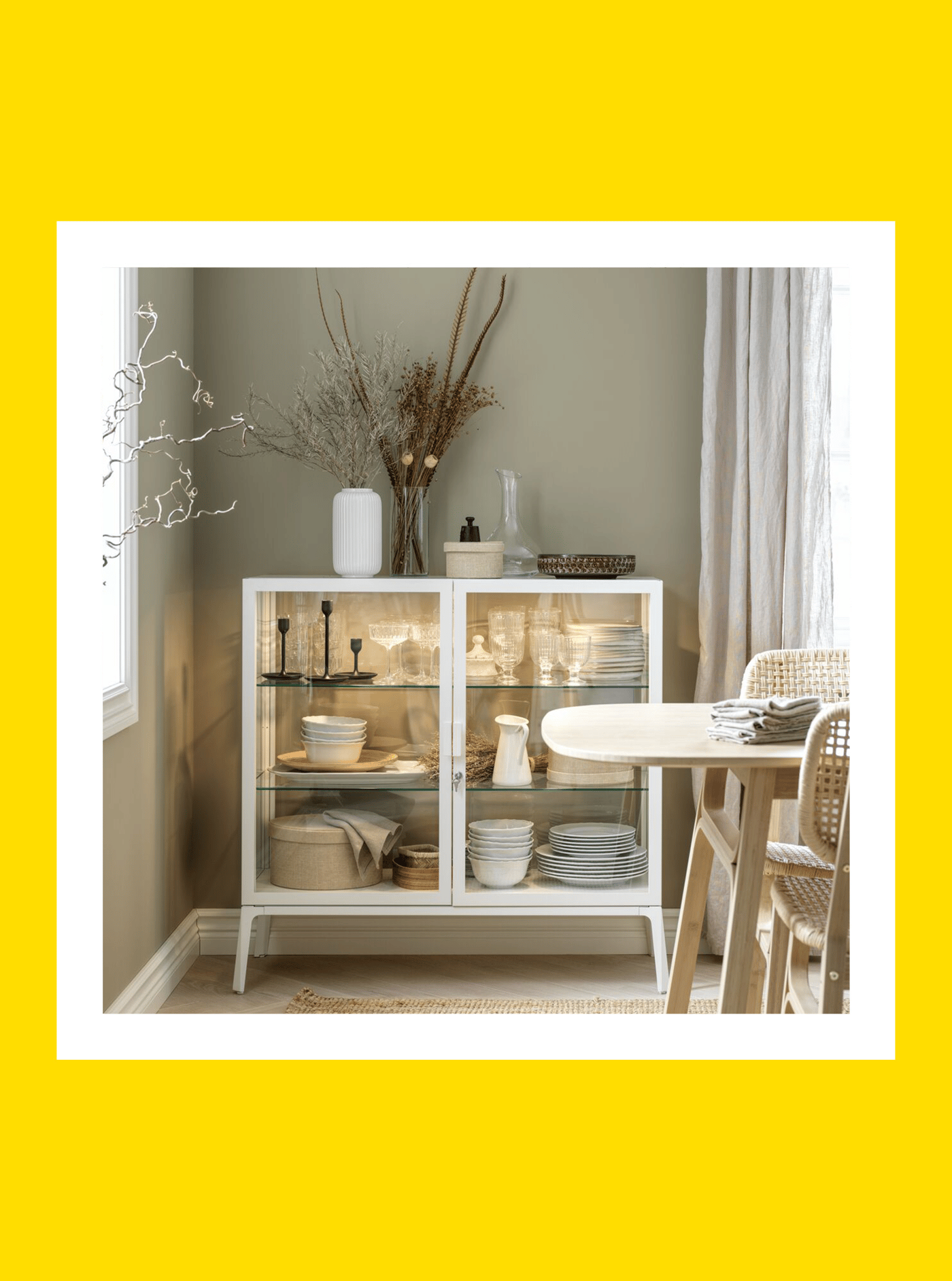 Flat 15% off on display units