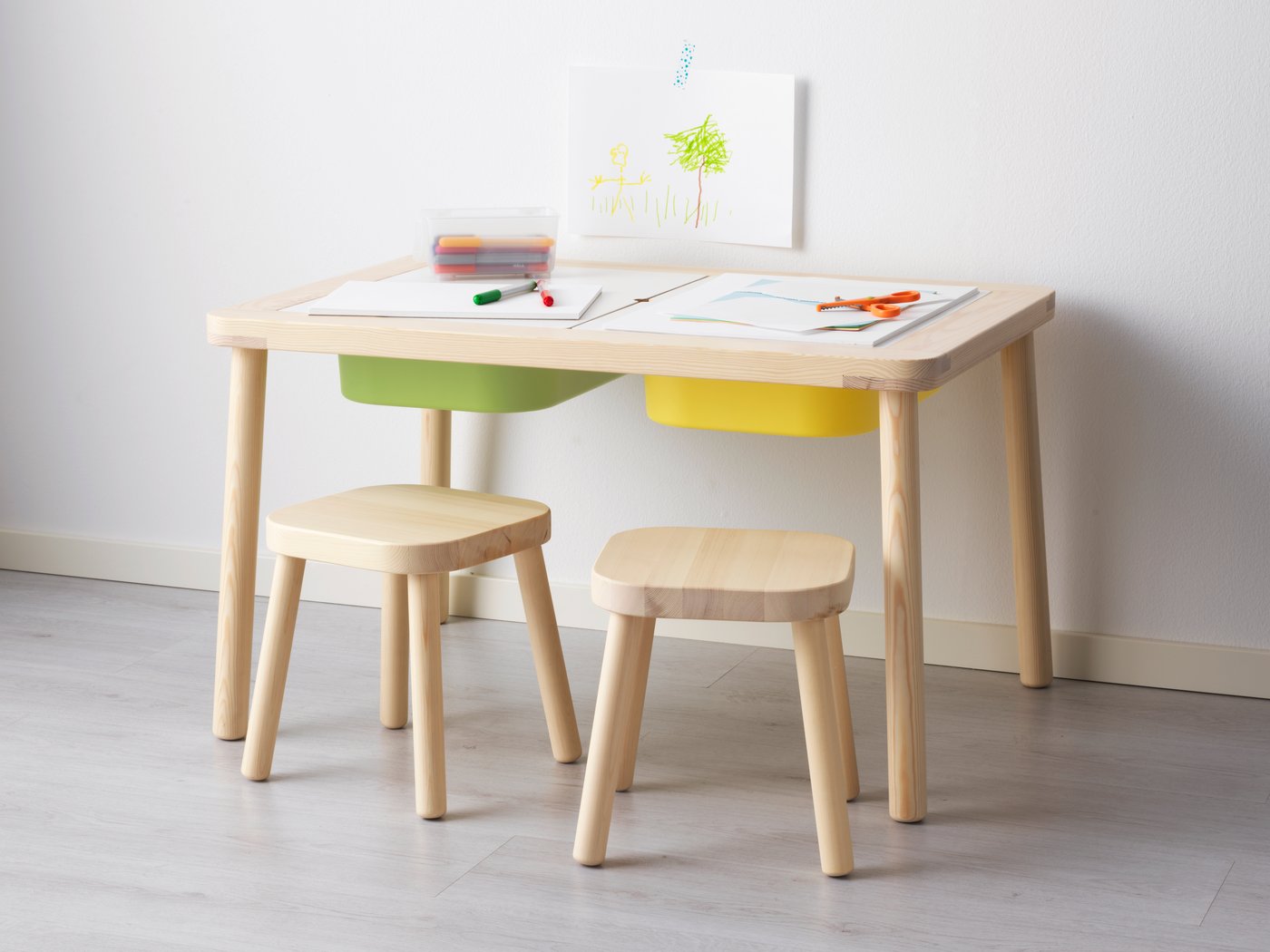 A FLISAT children's table