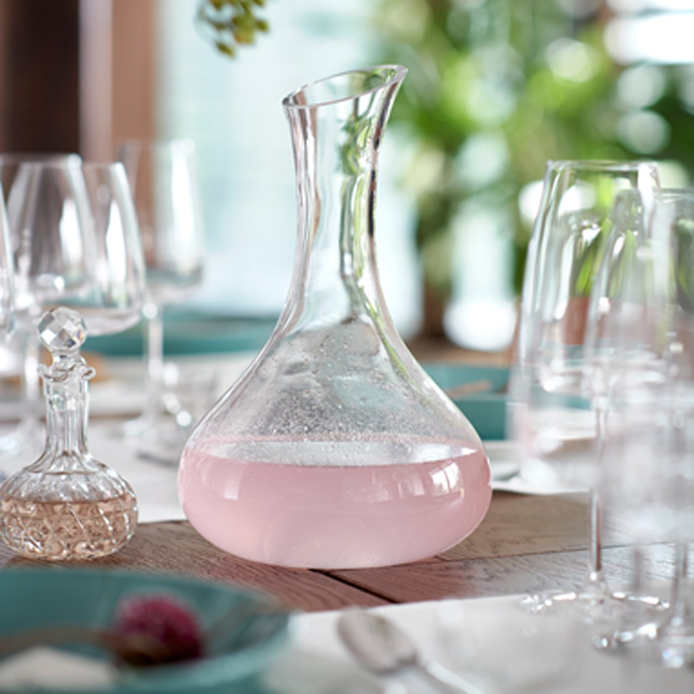 STORSINT glassware sitting on dining table