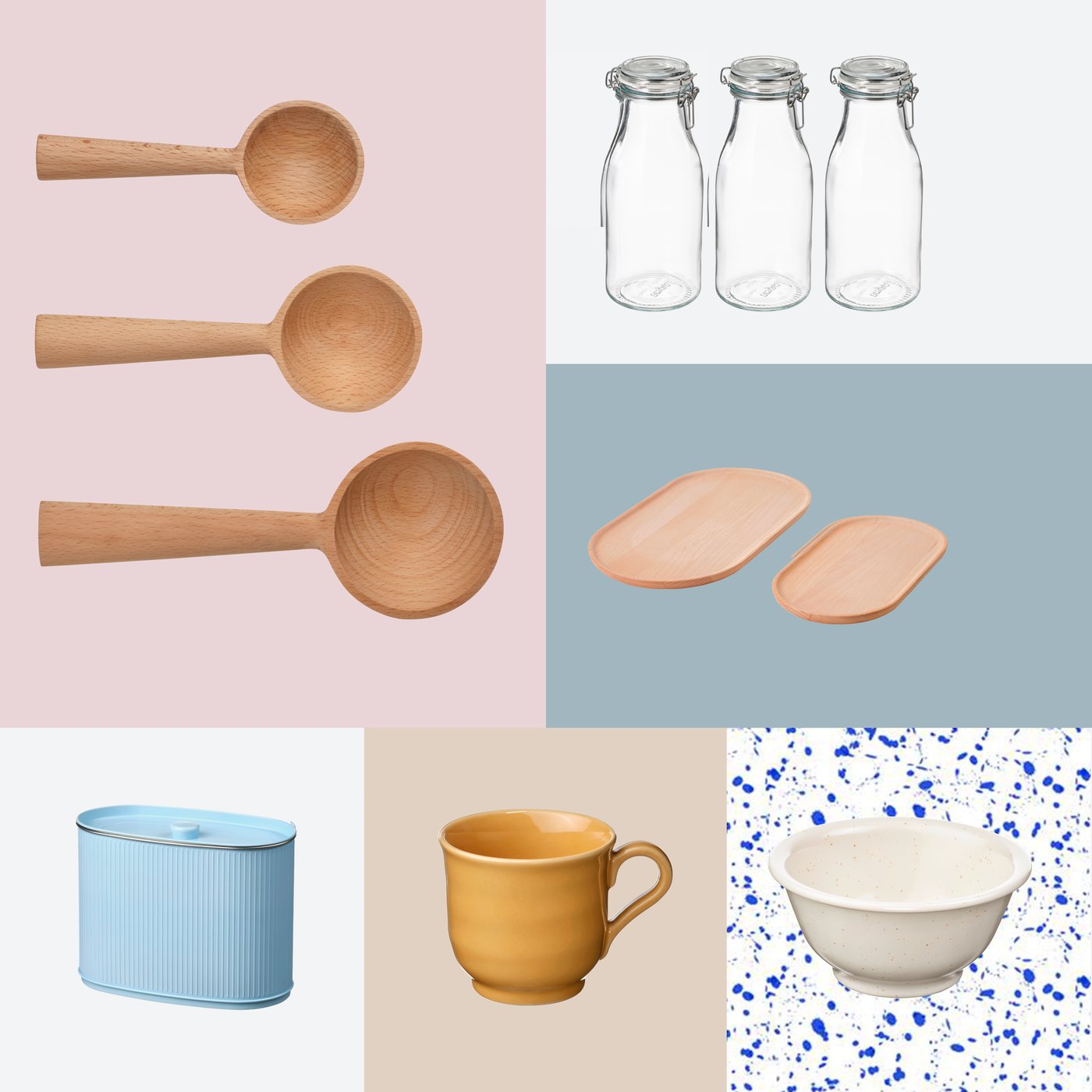Présentation commerciale avec cuillères en bois FLODNEJONÖGA, boîte avec couvercle BETTHAJ et chope SANDSKÄDDA.