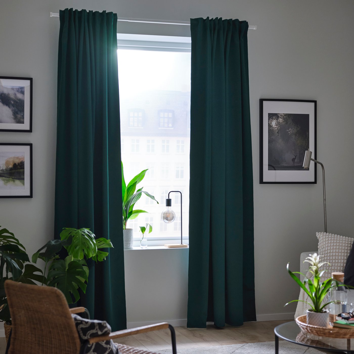 A dark turquoise MAJGULL block-out curtains, 1 pair