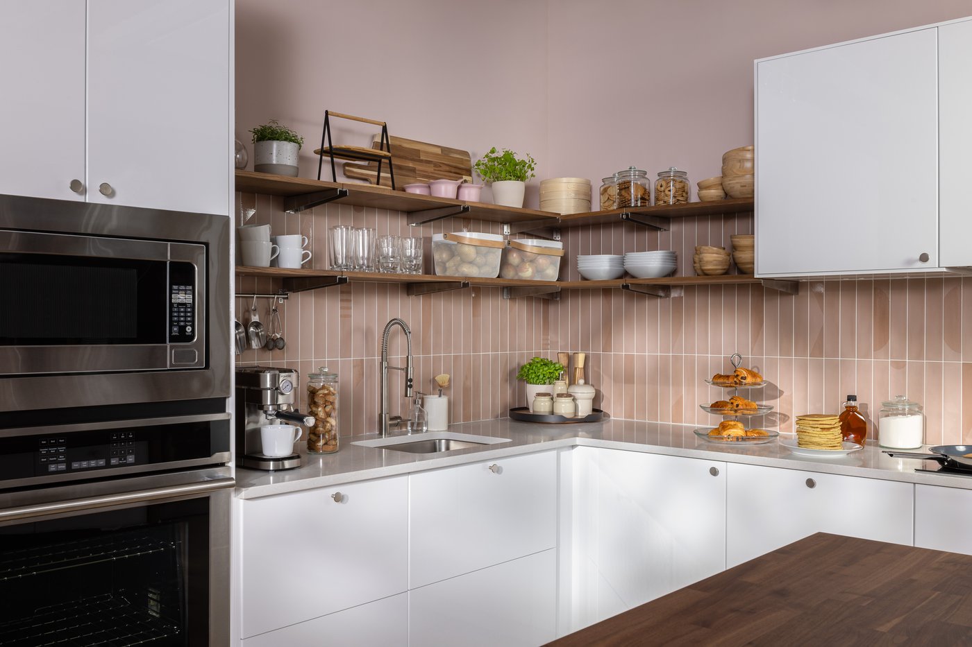 A bamboo BLANDA MATT serving bowl