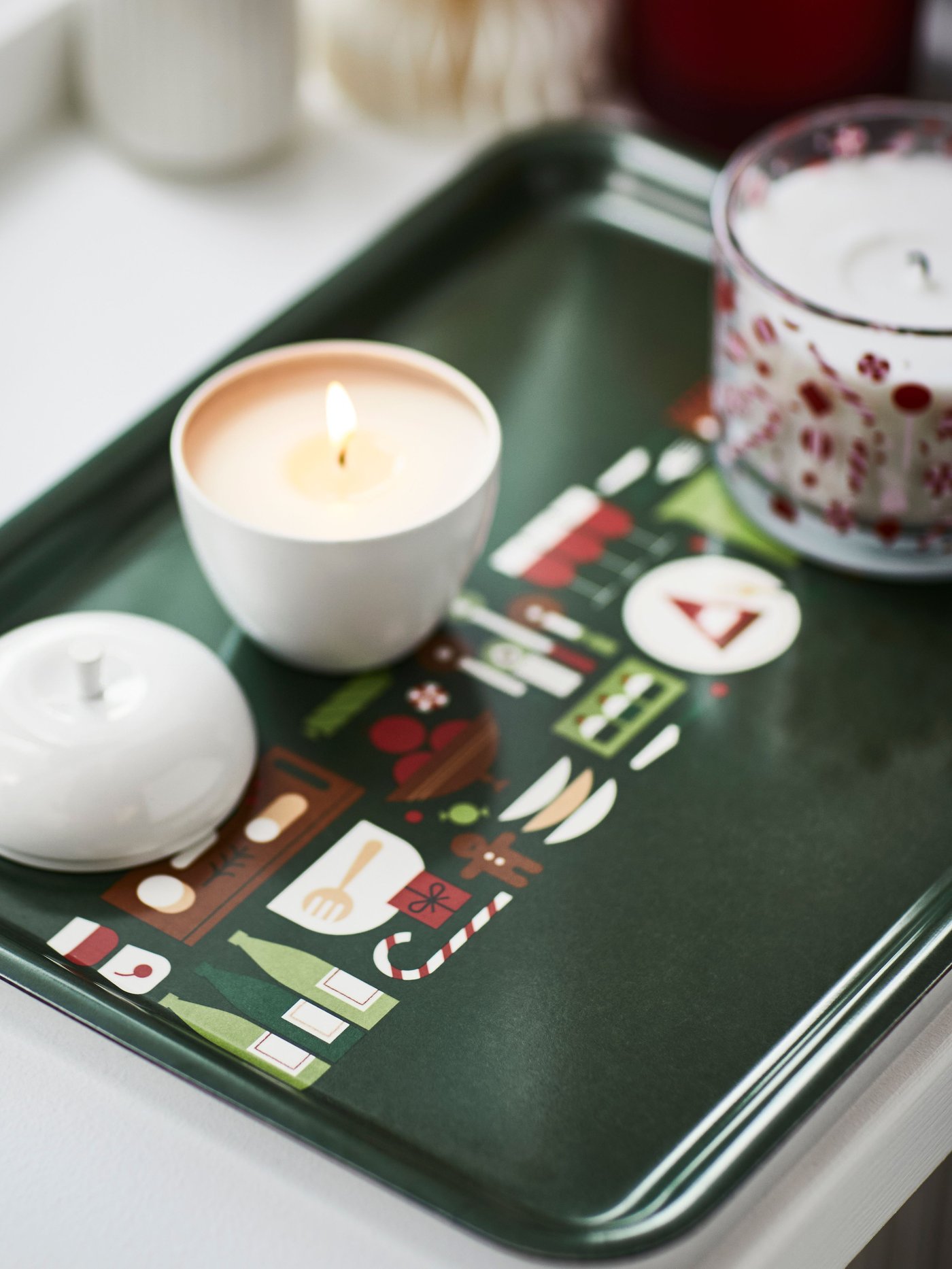 A green VINTERFINT tray