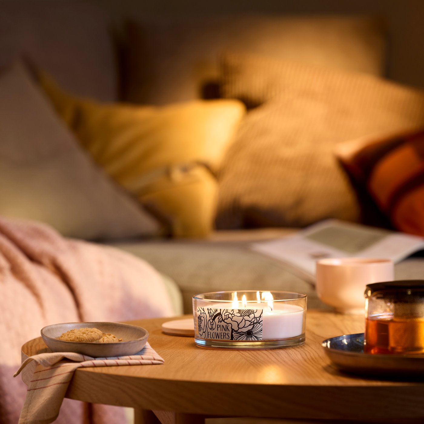 New LOTSFÅGEL scented candles