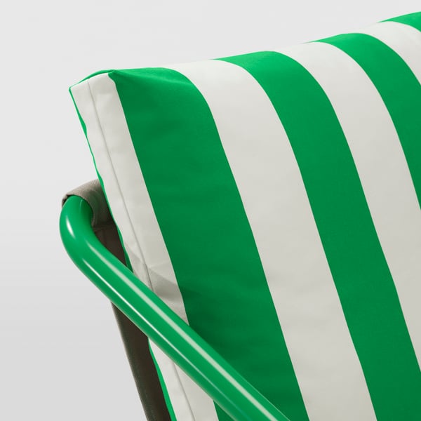 A Radbyn white/green ÖNNESTAD armchair