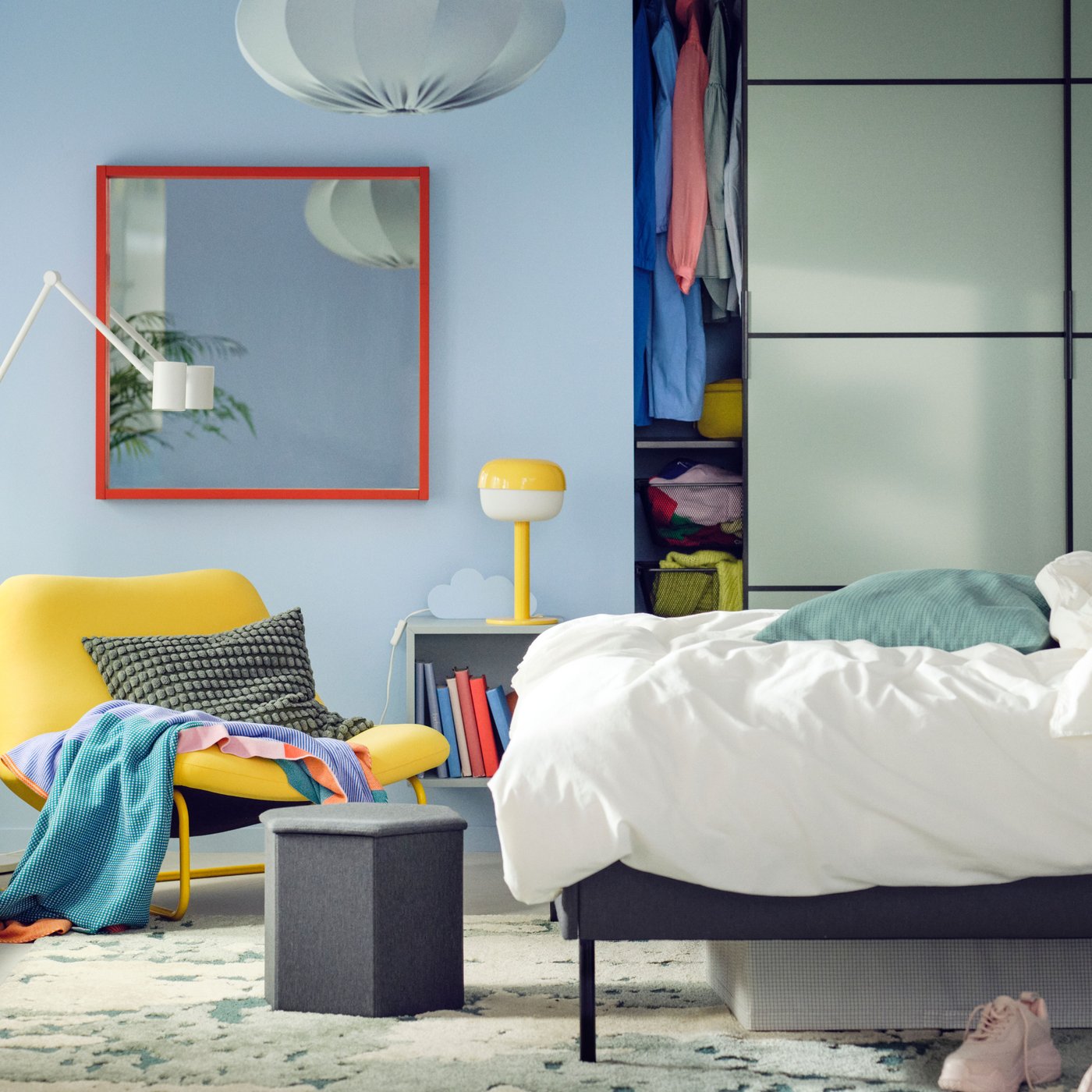 A green/off-white RINGKLOCKA rug, low pile