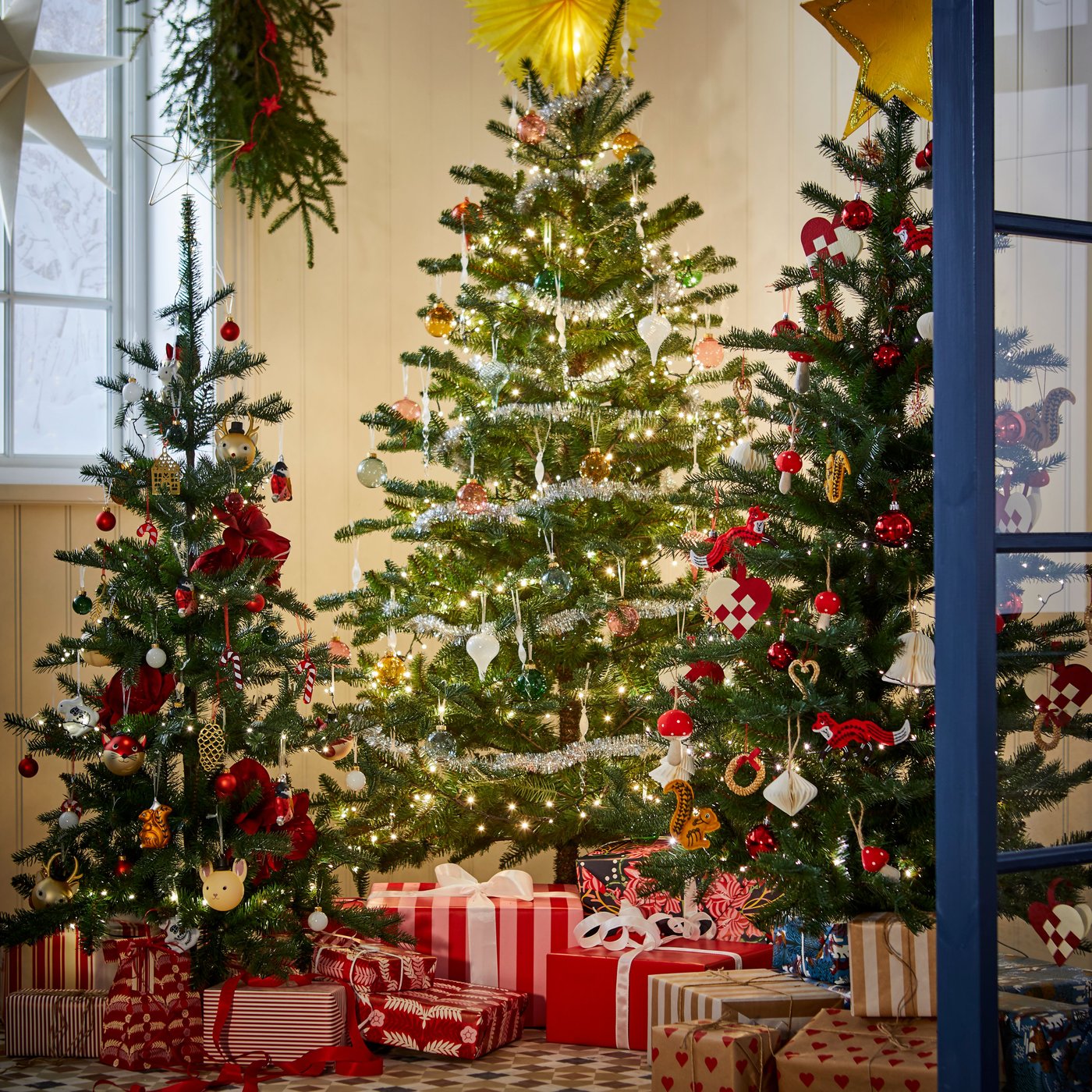 An in/outdoor green VINTERFINT artificial Christmas tree in the NA