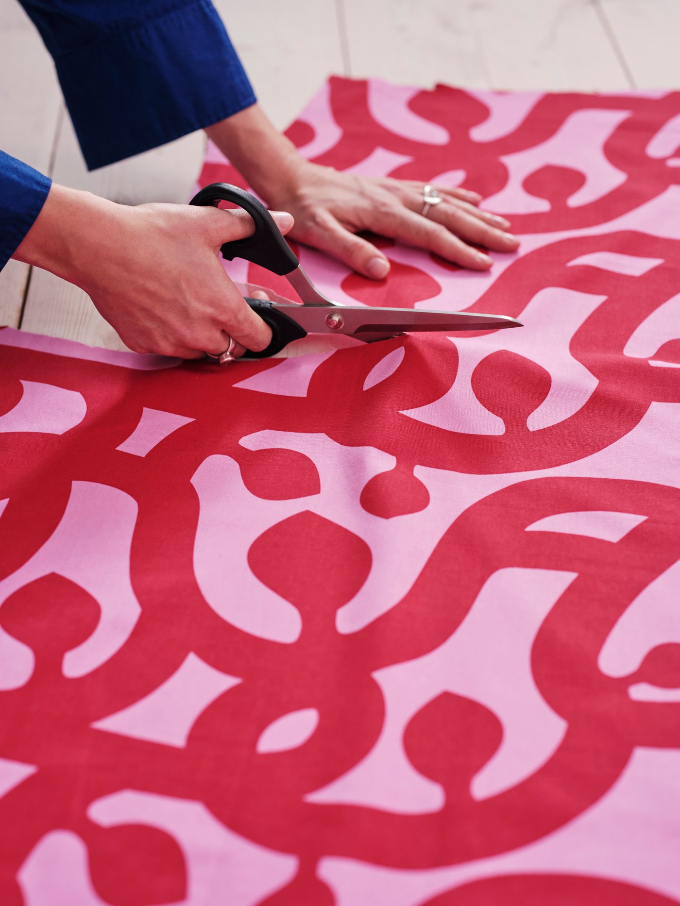 A pink FLUGBLOMSTER pre-cut fabric