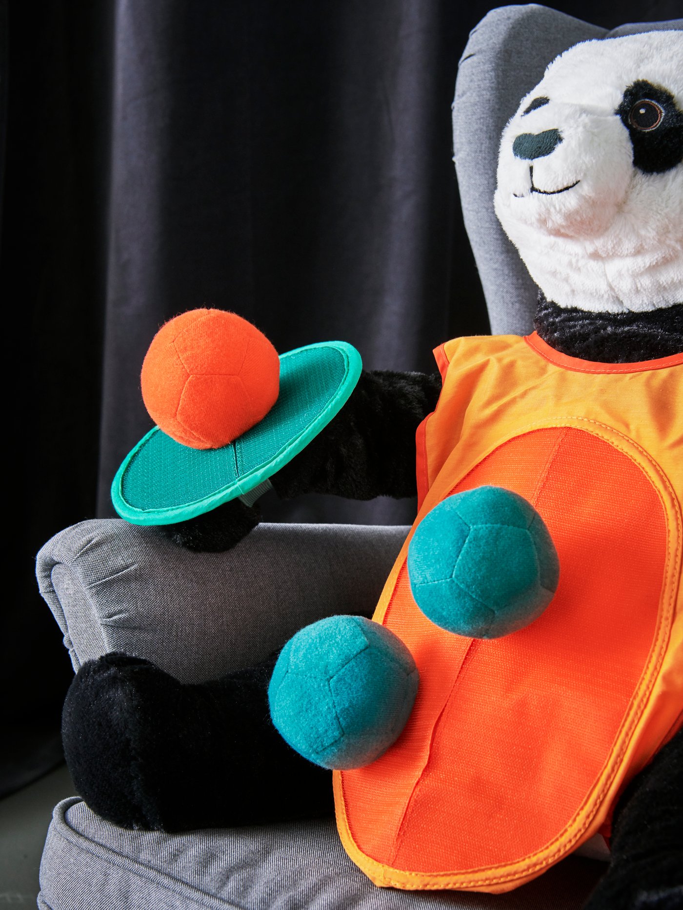 Children's toys, ball game.