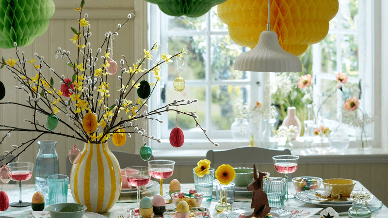 Långbord påskefrokost.