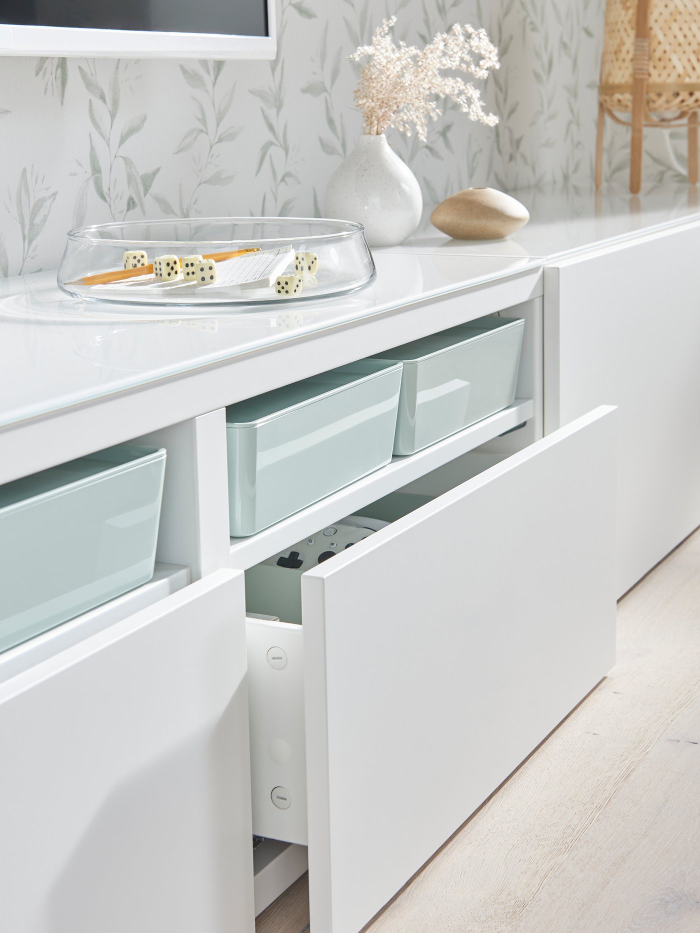 Besta BESTÅ storage system in five steps - IKEA