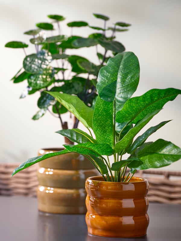 Un pot à plantes HASSELBUKETT beige pour l'intérieur/l'extérieur