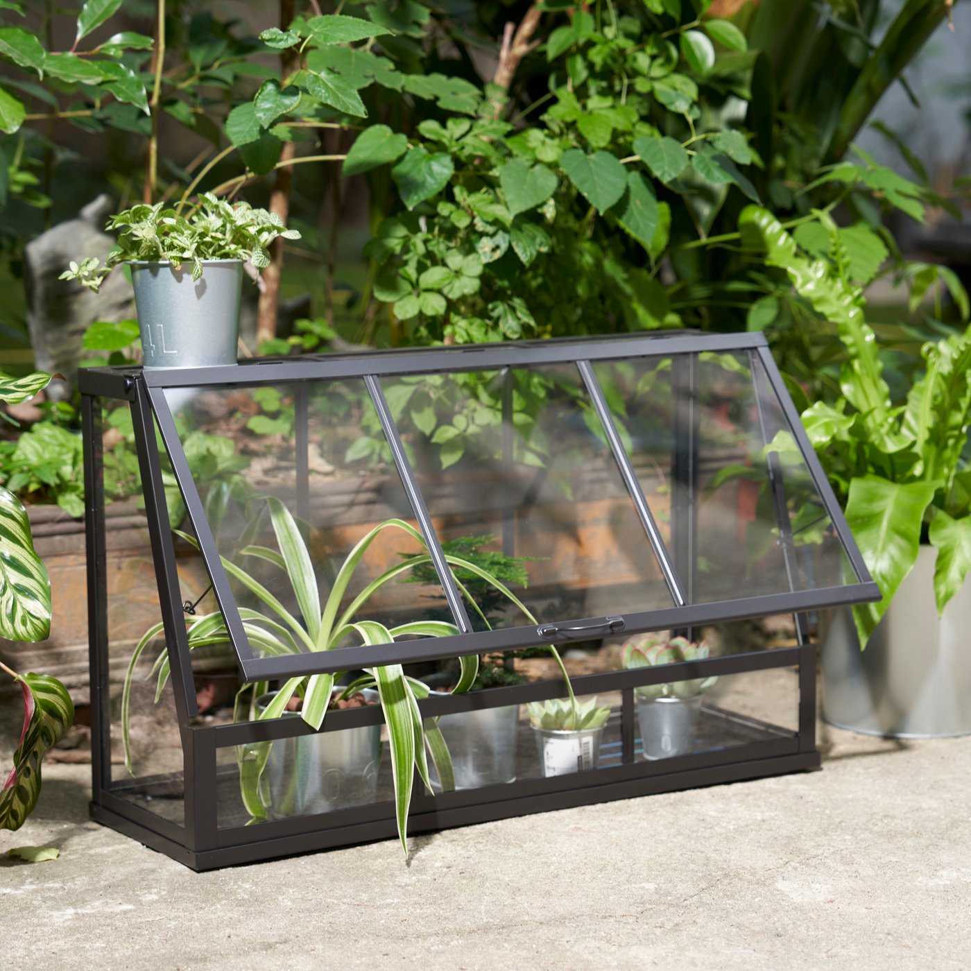An in/outdoor/anthracite ÅKERBÄR greenhouse