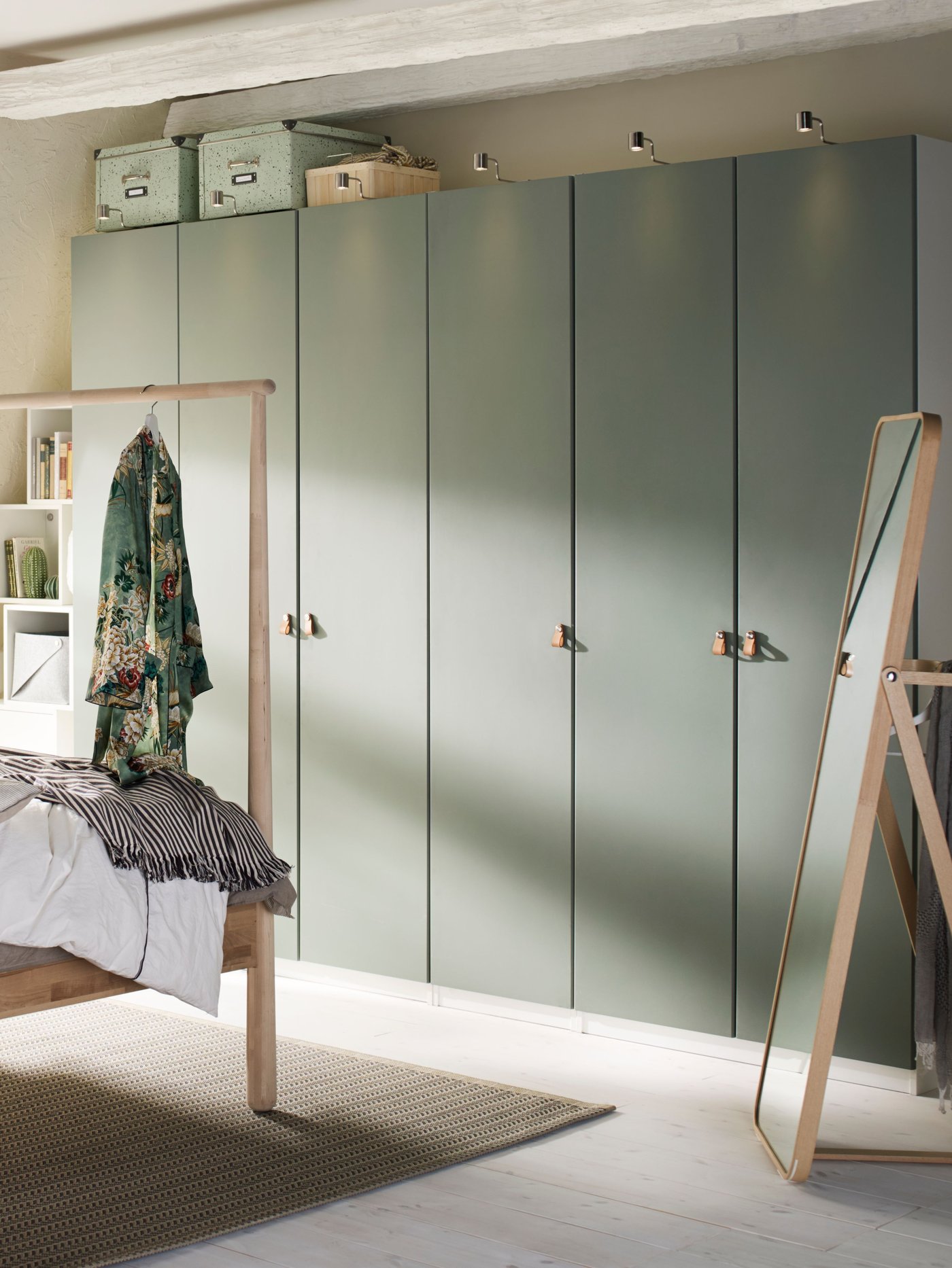 A GRANBODA nest of tables