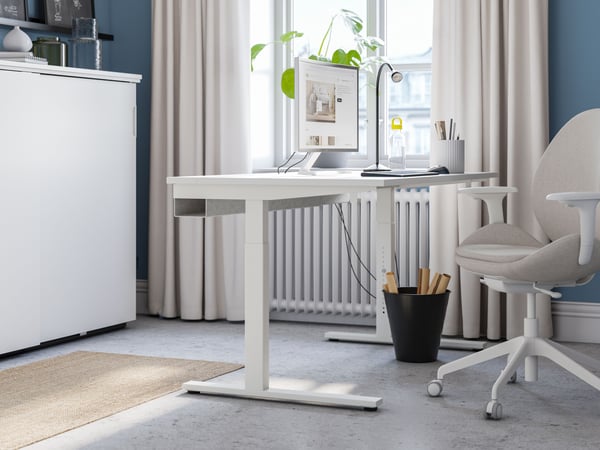 A white MITTZON desk