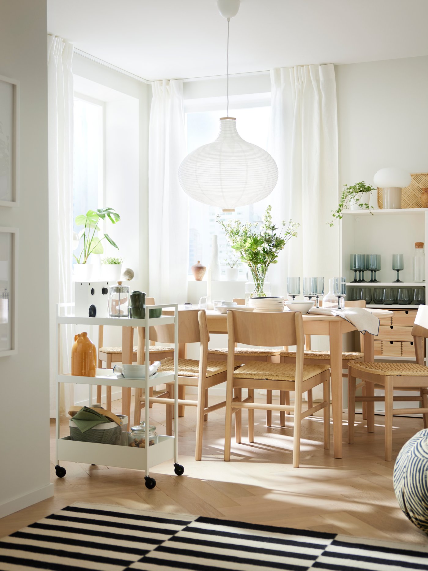 A clear glass/patterned KONSTFULL vase
