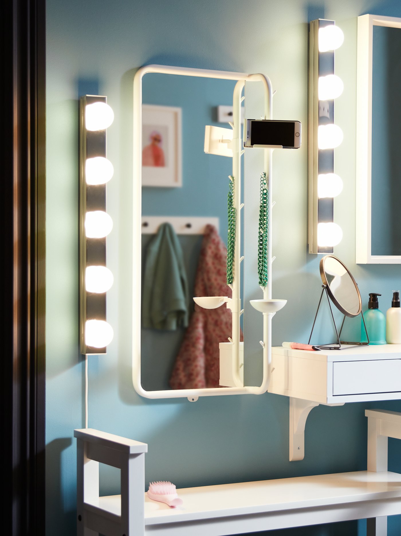 玄関を多機能スペースに変える - IKEA