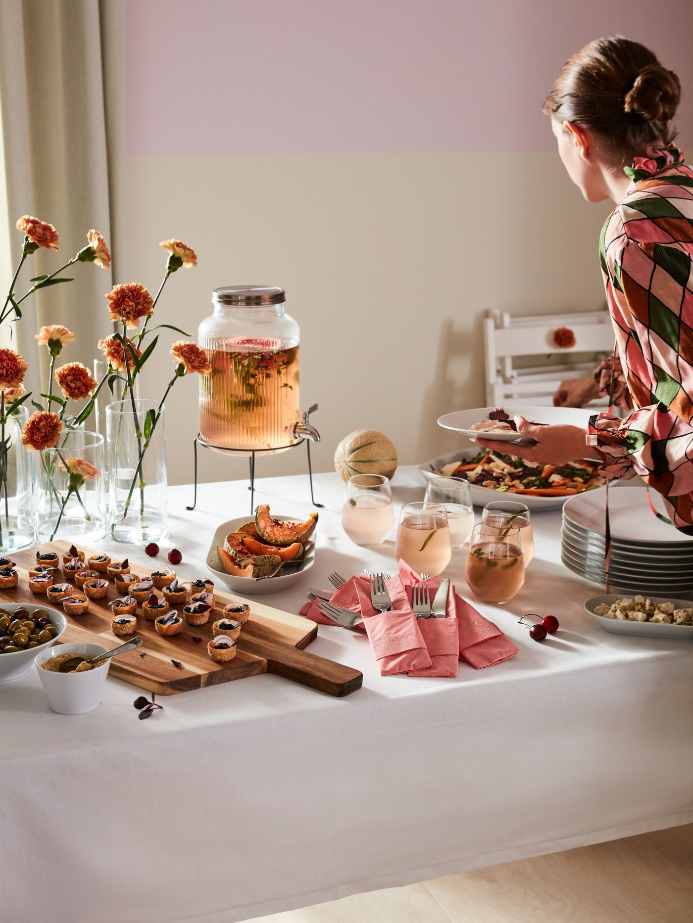 Grey HÖSTKVÄLL serving plate