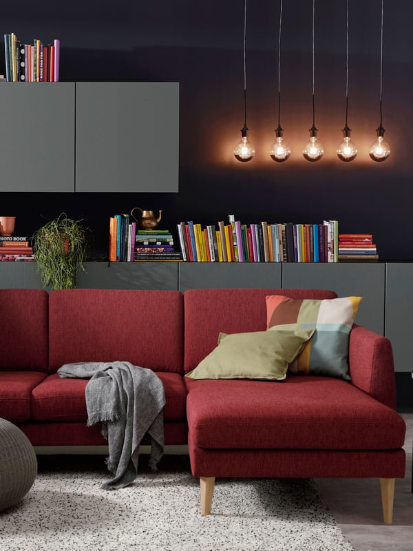 A Lejde/red/brown oak SMEDSTORP 4-seat sofa with chaise longue