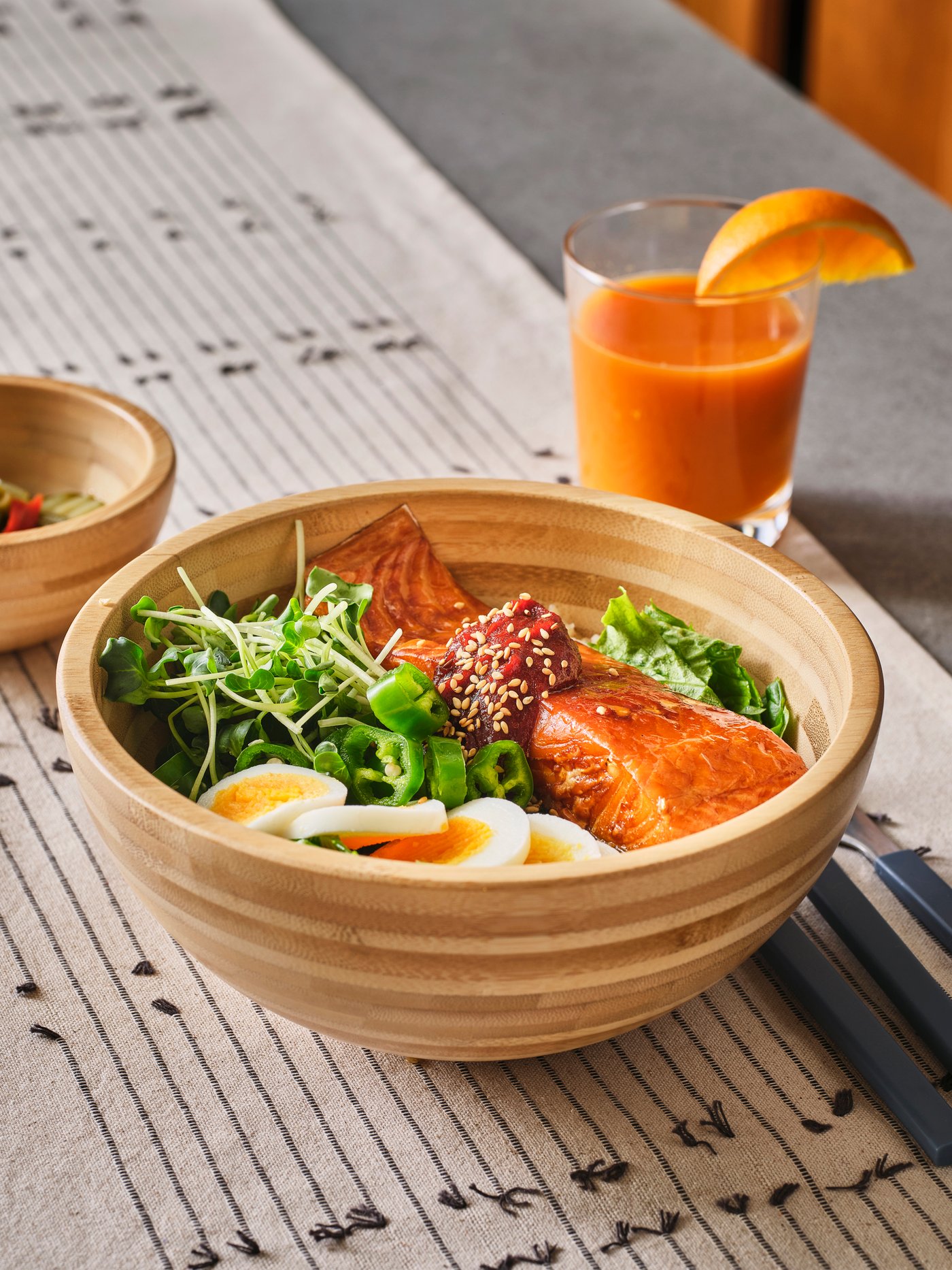 연어 비빔밥 완성컷