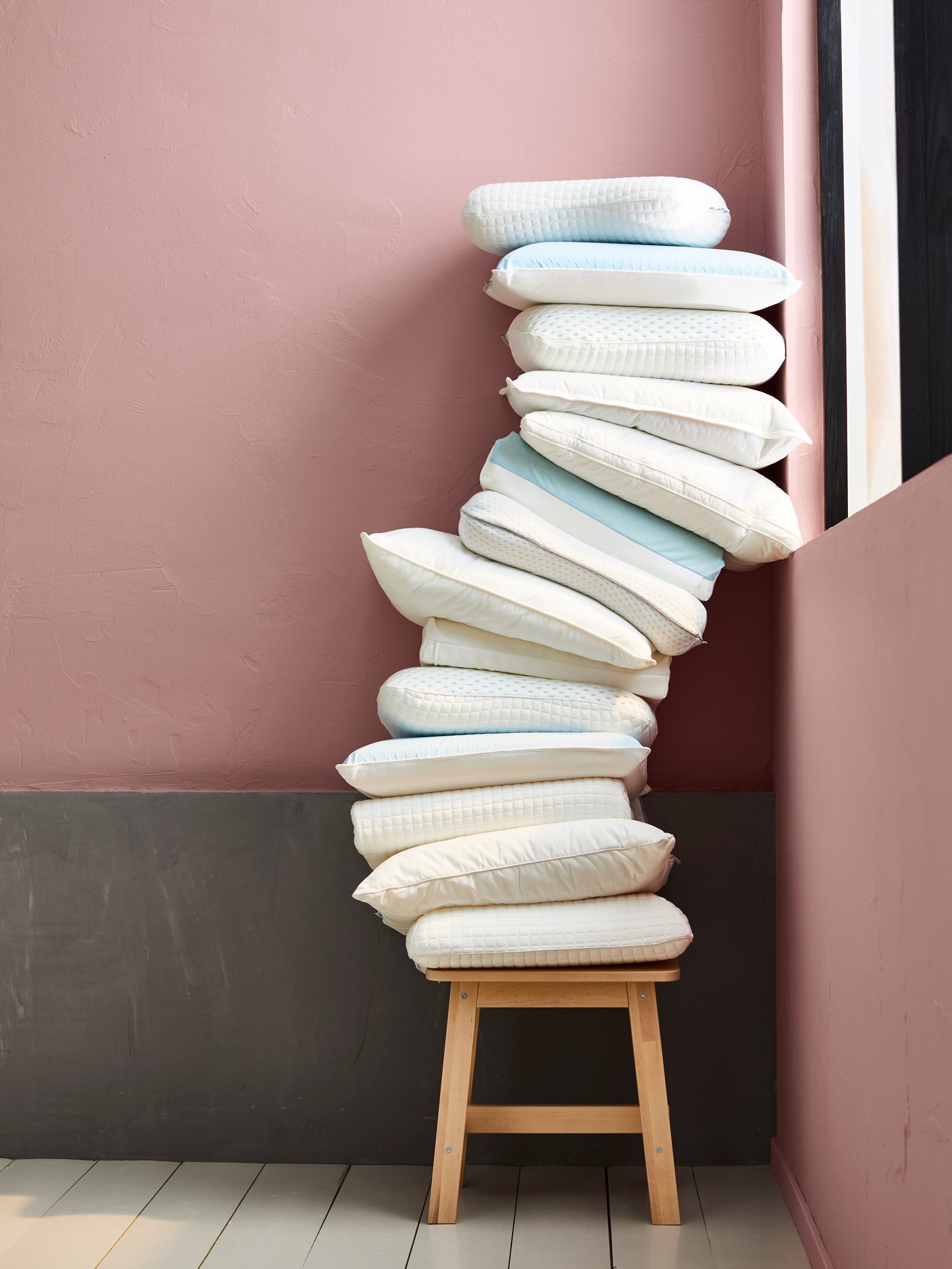 A PAPEGOJBUSKE ergonomic pillow, side/back sleeper