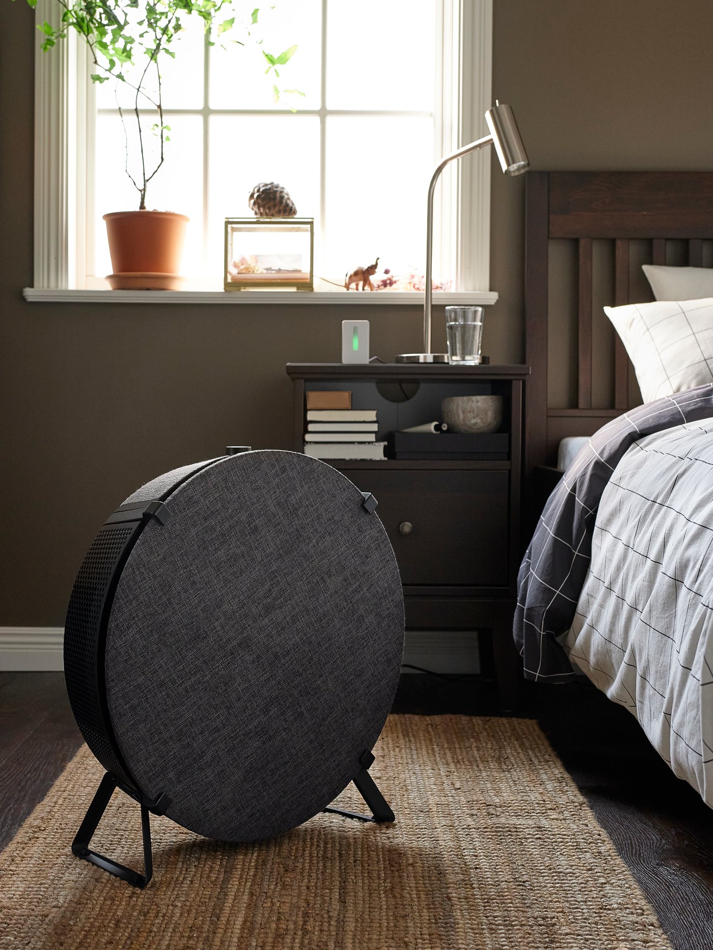 How to keep your bedroom clean and fresh