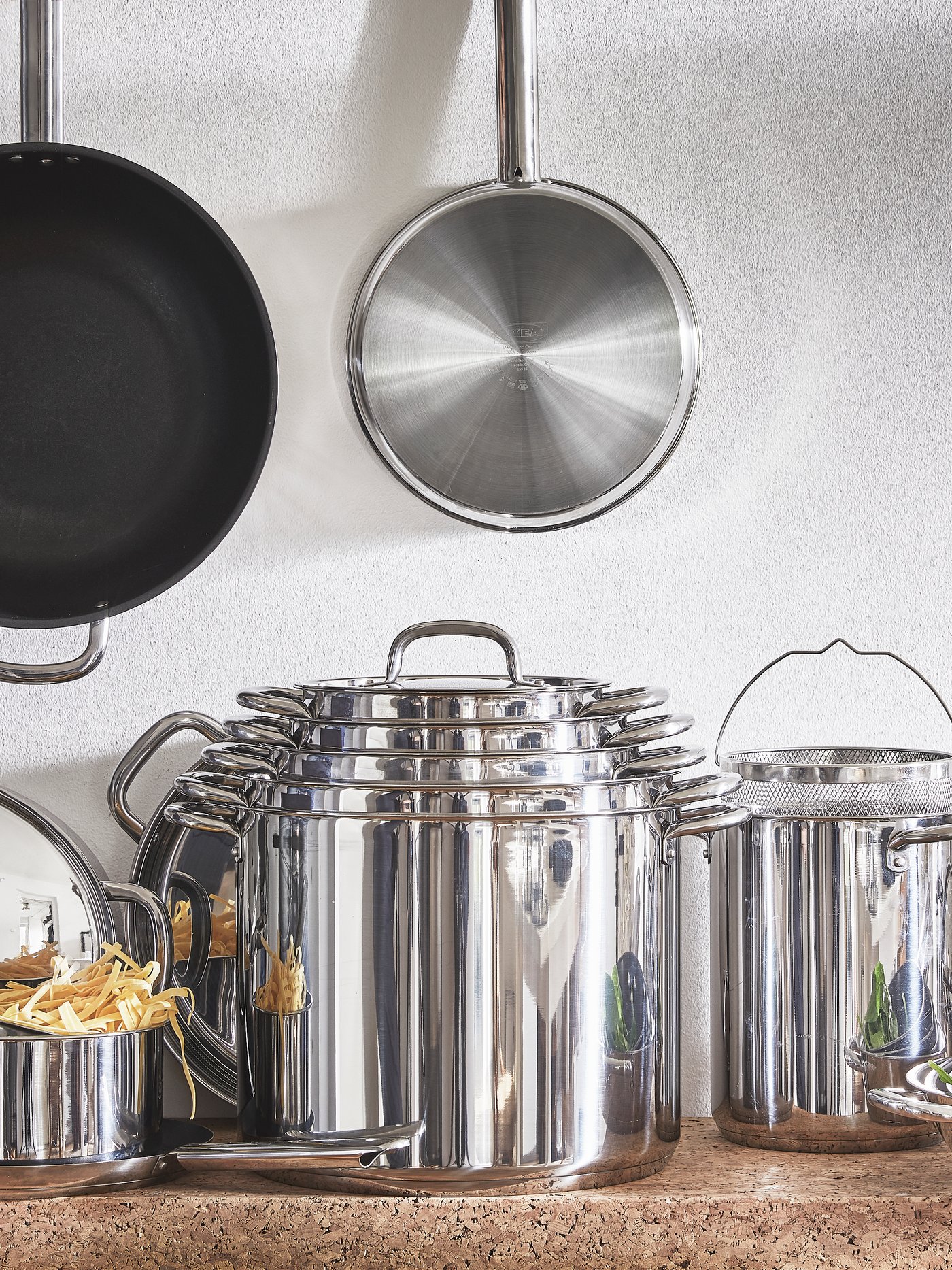 Nerezový hrnec IKEA 365+ s víkem