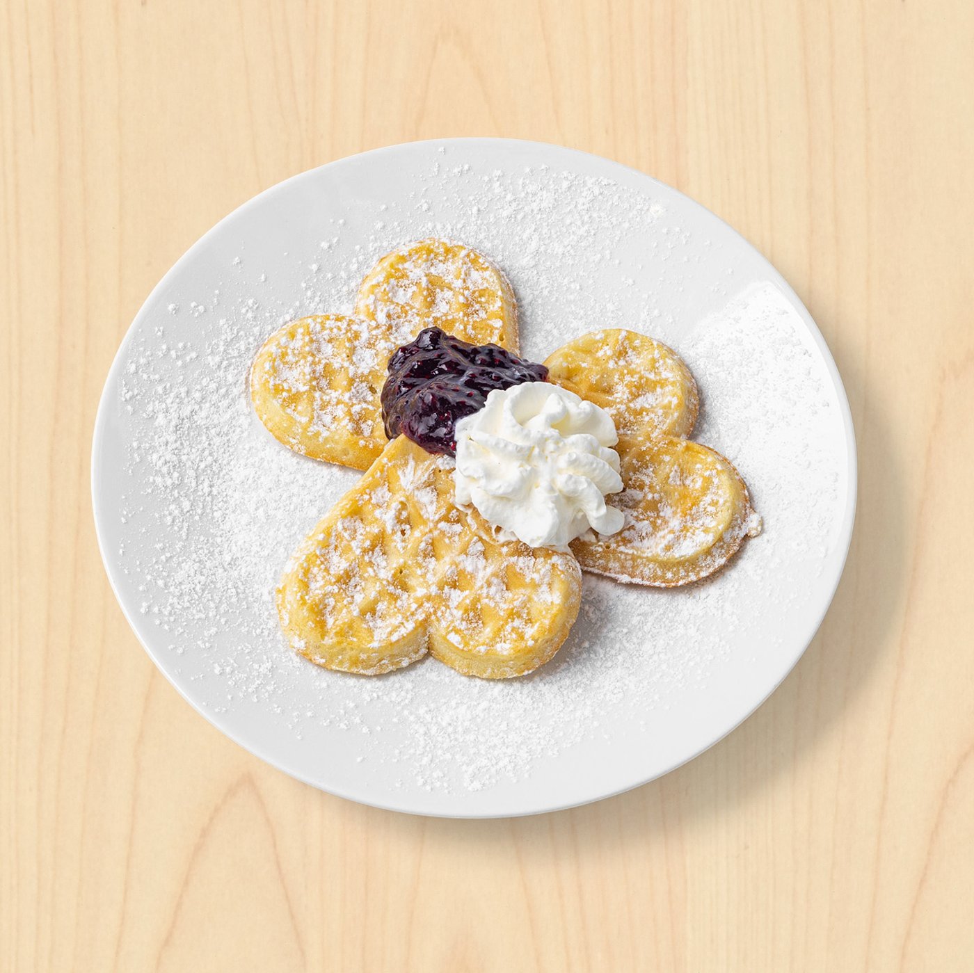 Gofri lekvárral és tejszínhabbal 