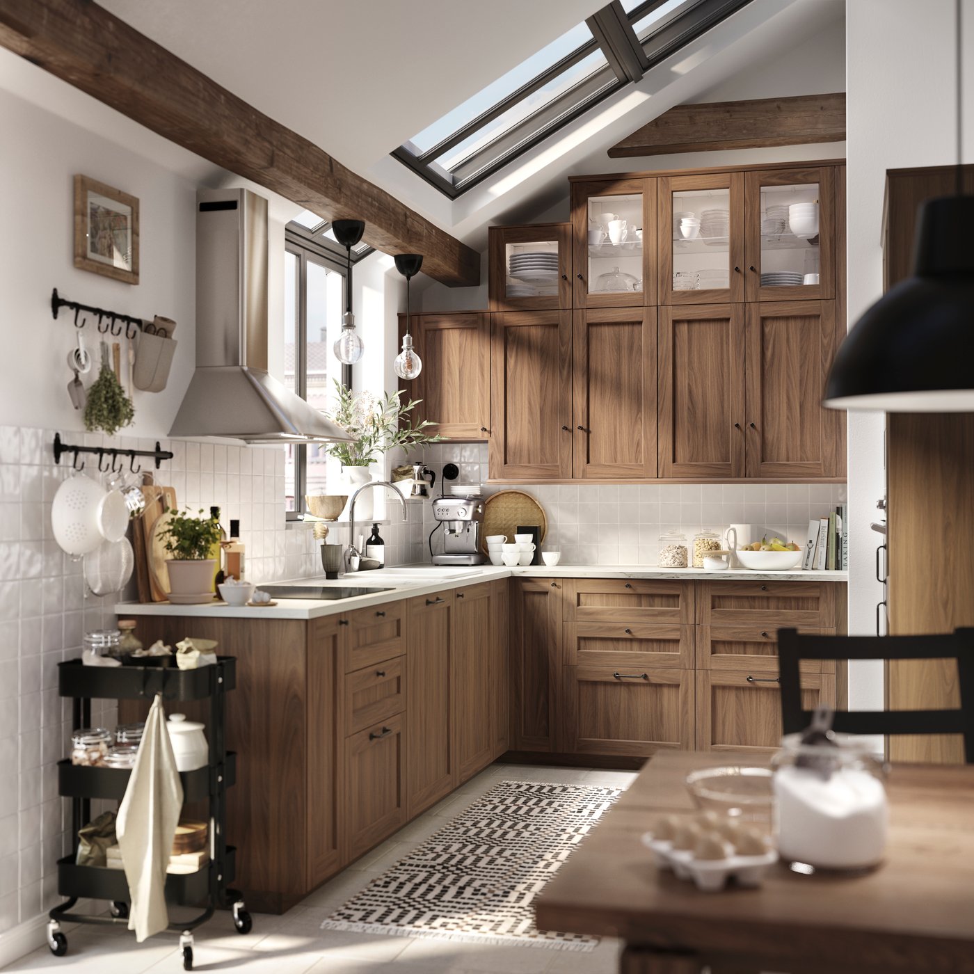 Hnědá dvířka se vzorem ořechu ENKÖPING