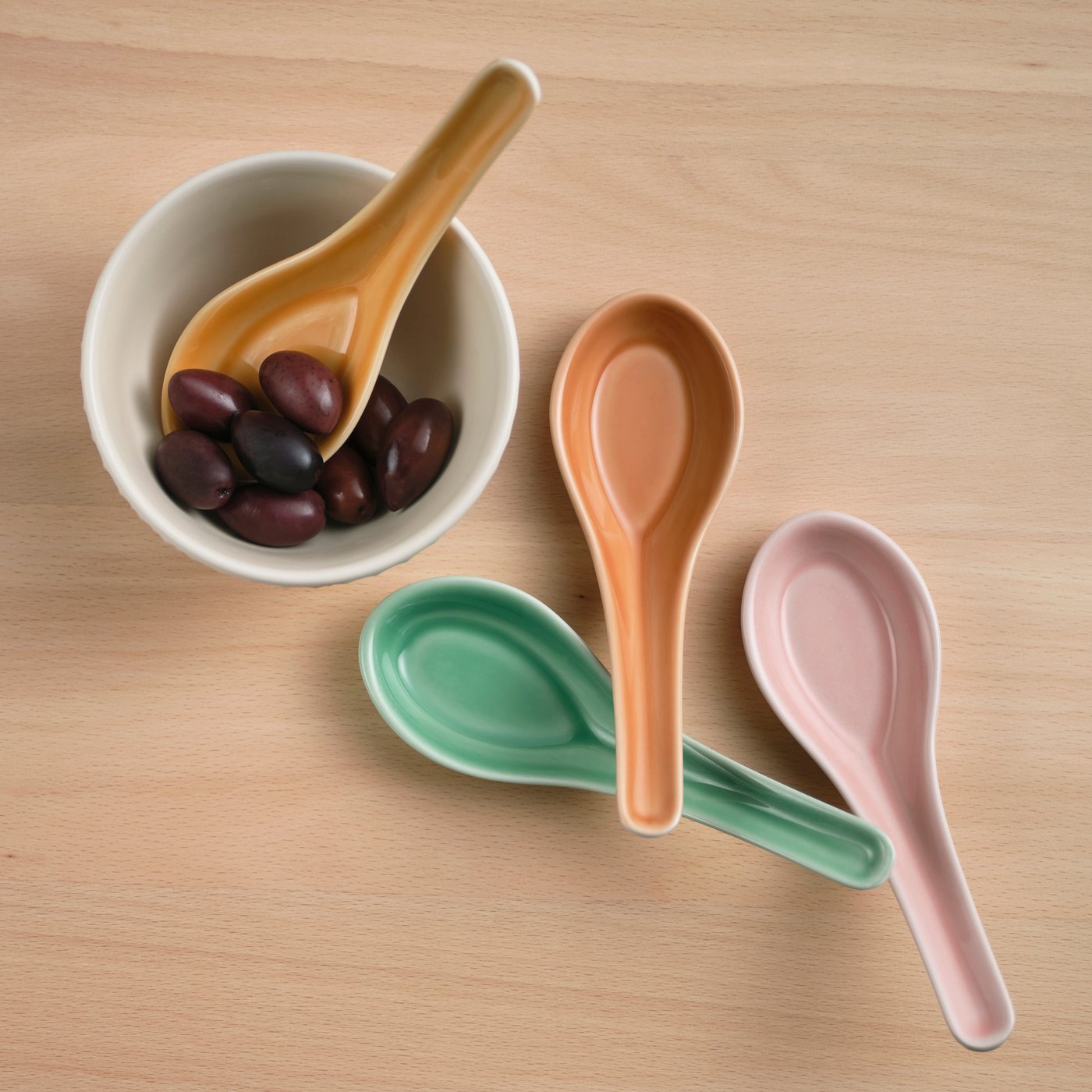 A mixed colours GRÄSAND spoon