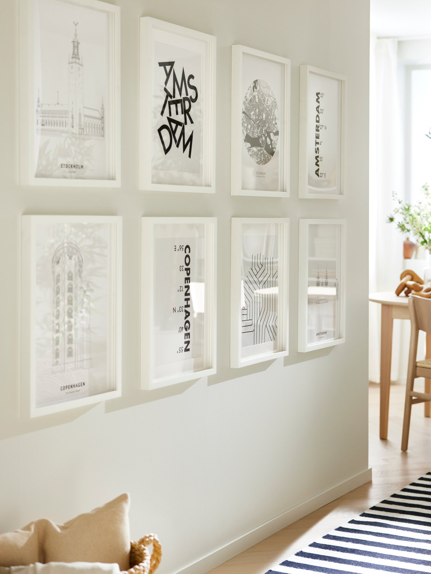 A white RÖDALM frame