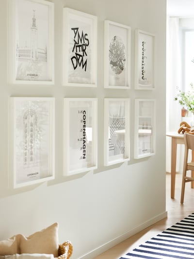 Living room wall décor ideas and tips for your home - IKEA UK