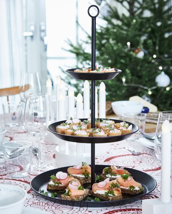 Prozirni stakleni STORSINT vinske čaše u trpezarijskom prostorija